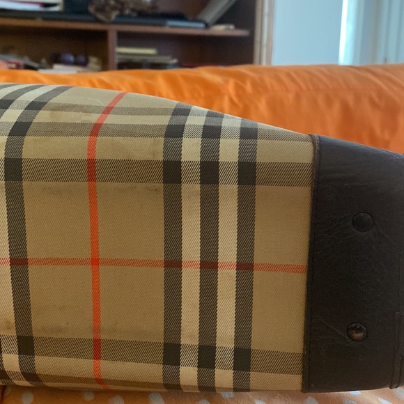 VINTAGE AUTHENTIC BURBERRY TOP HANDLE BAG - Picture 10 of 16